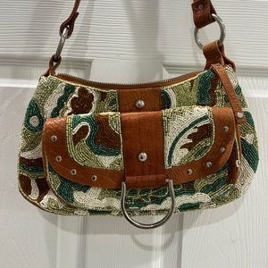 Stunning Christiana Fully beaded leather shoulder bag with front pocket